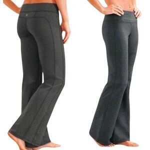 ATHLETA Kickbooty Flare Pant Size S/P